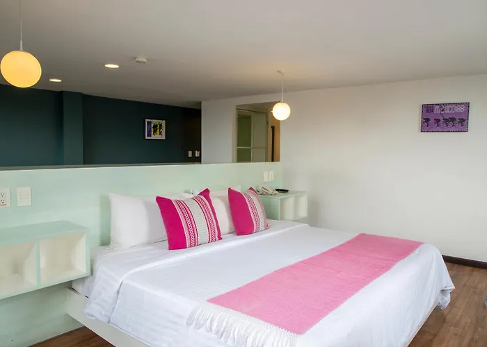 Hotel Fontan Reforma Centro Historico 4*